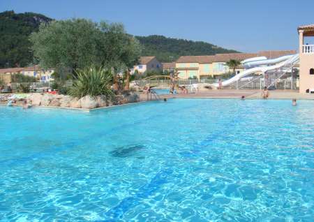 Photo ads/1495000/1495439/a1495439.jpg : Villa dans village de vacances en Provence