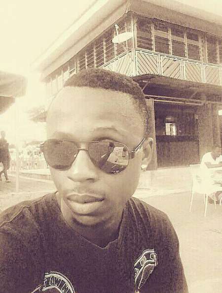 Photo ads/1970000/1970838/a1970838.jpg : Homme cherche rencontre avec Femme