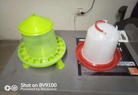 Photo ads/1997000/1997342/a1997342.jpg : Mangeoireet abreuvoir automatique antigaspillage