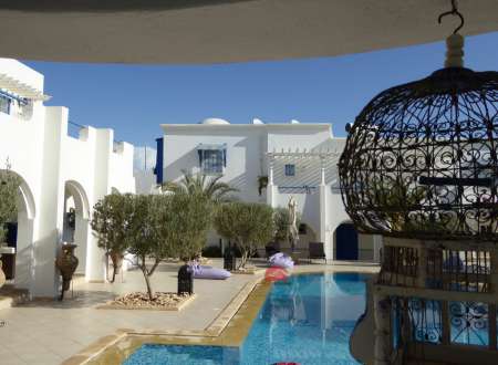 Photo ads/2077000/2077788/a2077788.jpg : Grande proprit  vendre  Djerba - Hotel