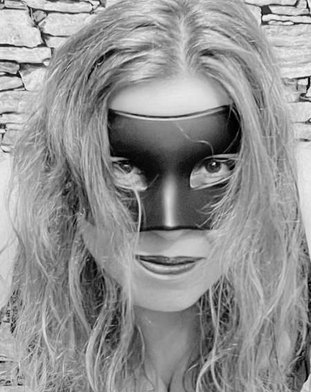 Photo ads/2220000/2220197/a2220197.jpg : Maitresse Jade maintenant disponible live 1 on 1