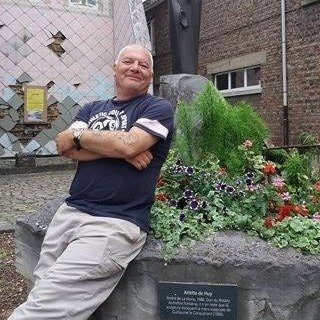 Photo ads/2221000/2221239/a2221239.jpg : homme cherche femme coquine25 50 an