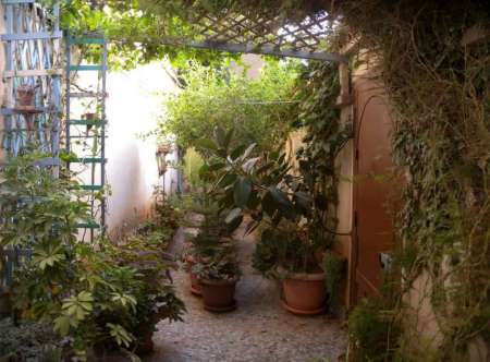 Photo ads/2324000/2324586/a2324586.jpg : R�aliser un restaurant en face MOSTALANDPARC