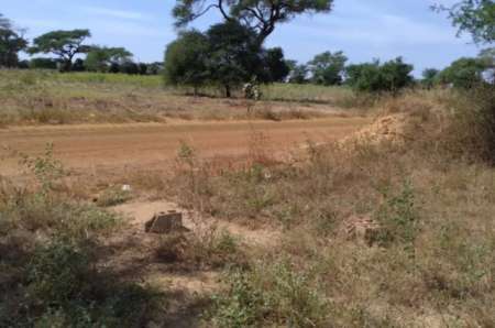 Photo ads/2400000/2400304/a2400304.jpg : Terrain agricole de 7613 m� vers Tassette