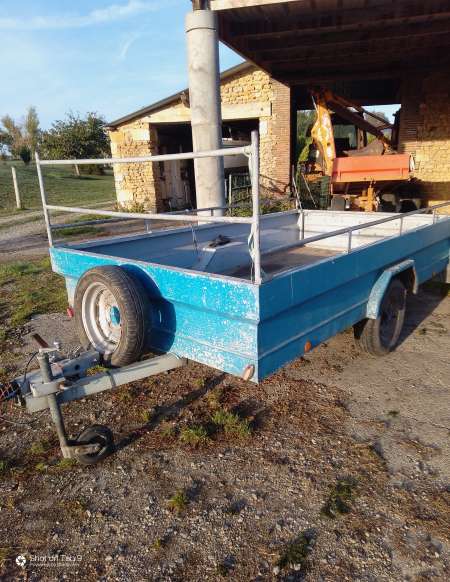 Photo ads/2526000/2526273/a2526273.jpg : vend remorque 750 kg