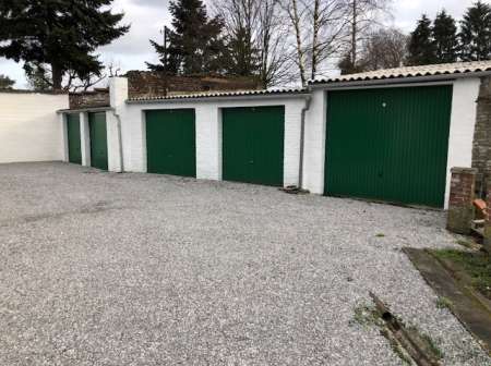 Photo ads/2526000/2526471/a2526471.jpg : garage � louer 3x4 m