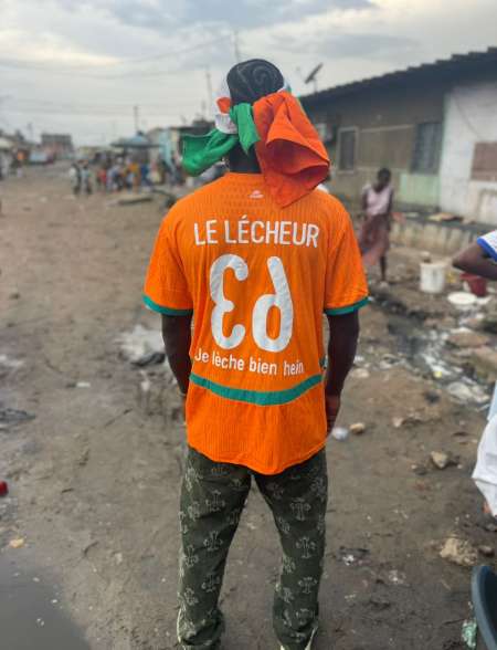 Photo ads/2577000/2577054/a2577054.jpg : Sexe Abidjan lecheur professionnel baise