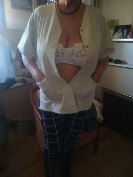Photo ads/2635000/2635451/a2635451.jpg : Femme mure pour hommes