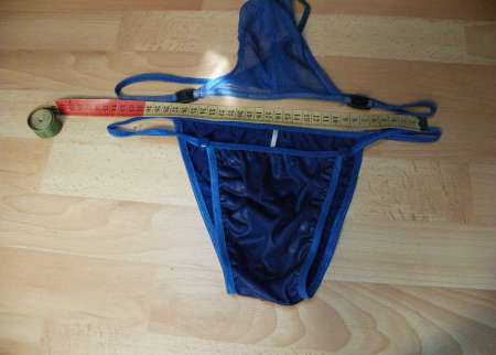 Photo ads/2655000/2655775/a2655775.jpg : string homme XL.mati�re spandex nylon