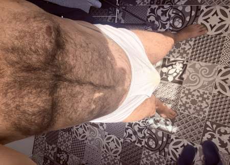 Photo ads/2658000/2658945/a2658945.jpg : Mec qui sniffe ton slip blanc et tes odeurs