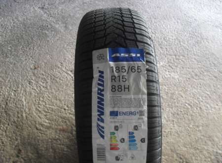 Photo ads/2660000/2660416/a2660416.jpg : 1 pneu 4 saison 185/65/R15