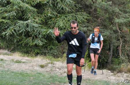 Photo ads/2661000/2661192/a2661192.png : recherche accompagnateur Week end en juin